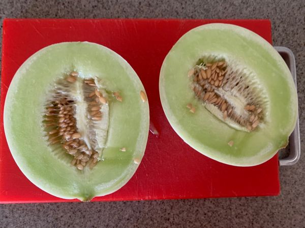 火腿佐蜜瓜+蜜瓜啤梨汁