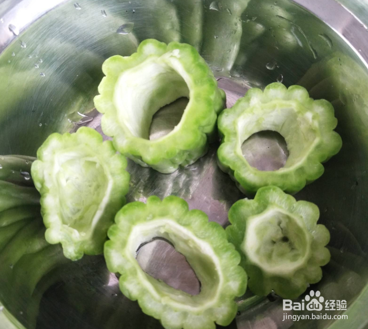 黄豆苦瓜汤的家常做法