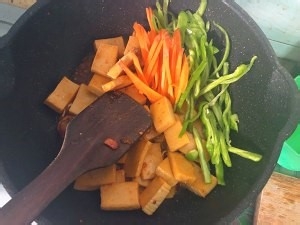 千叶干锅豆腐的做法