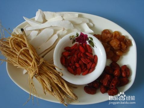 淮山圆肉煲鸡的做法