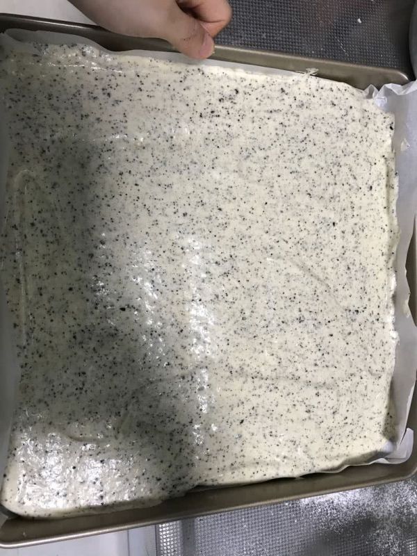 黑芝麻慕斯琳蛋糕卷