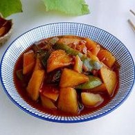 制作黄豆酱烧土豆豆角