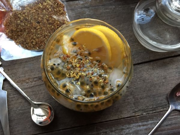 柠香火龙百香果茶