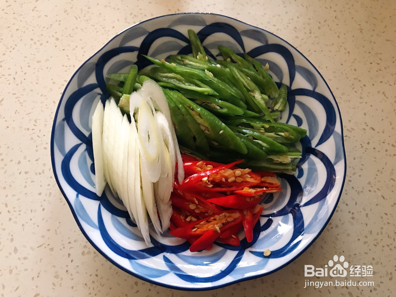 青椒鸡丝面的做法