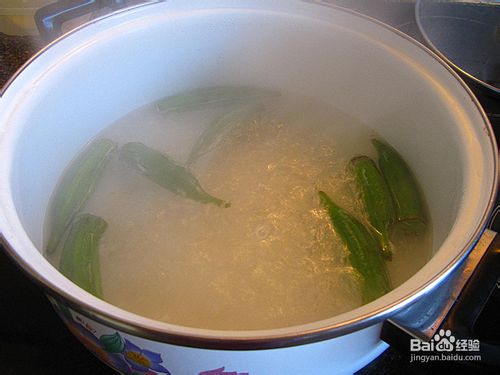 虾仁秋葵炒乌冬