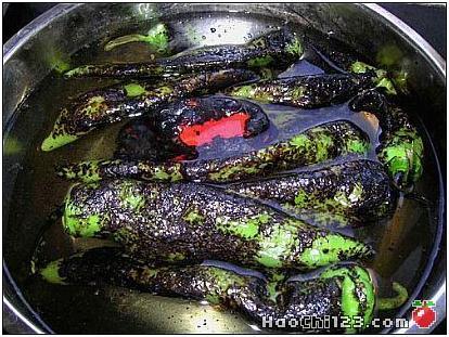 怎样做烧辣椒拌皮蛋凉菜