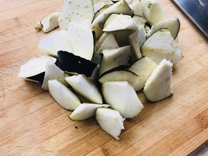 养生食补烧茄子的做法