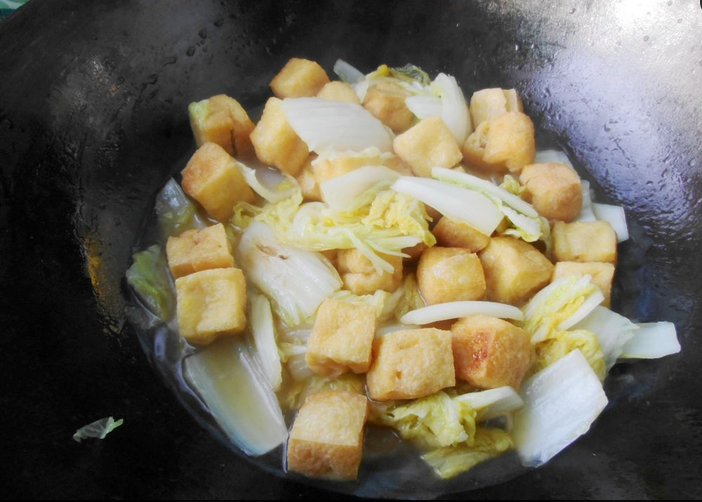 烹饪大白菜时如何去苦味