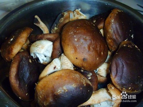 【百变红烧肉】低油版---香菇红烧肉