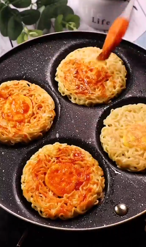 怎样做鸟巢鸡蛋饼