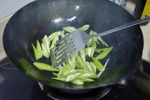 杭椒大葱爆驴肉