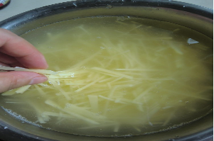 这样的酸辣土豆丝不要太好吃哦