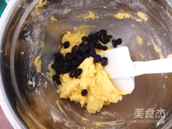 黑加仑黄油蛋糕