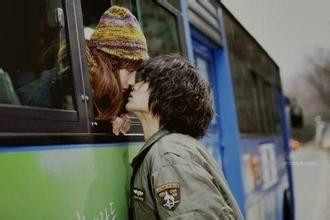 在爱情中如何更好地维持异地恋？