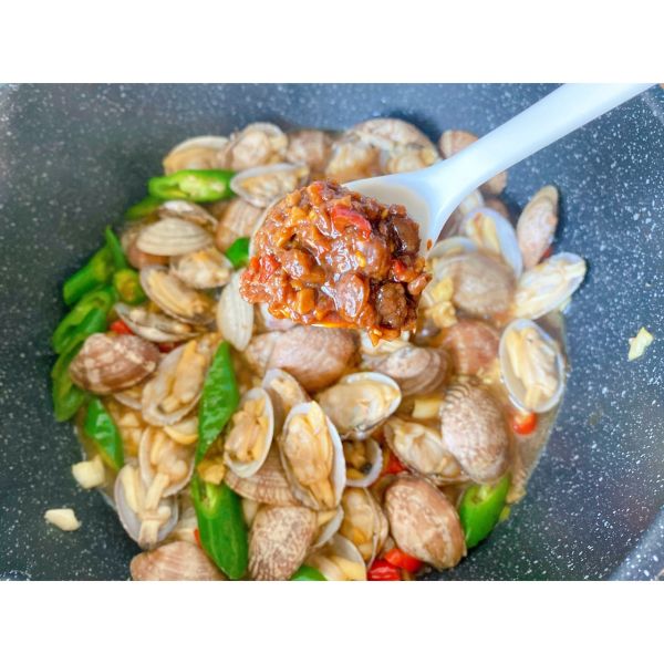 蒜香青椒炒花甲