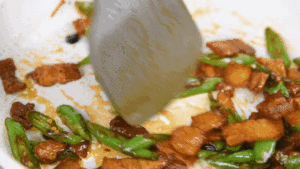 湘菜：农家小炒肉