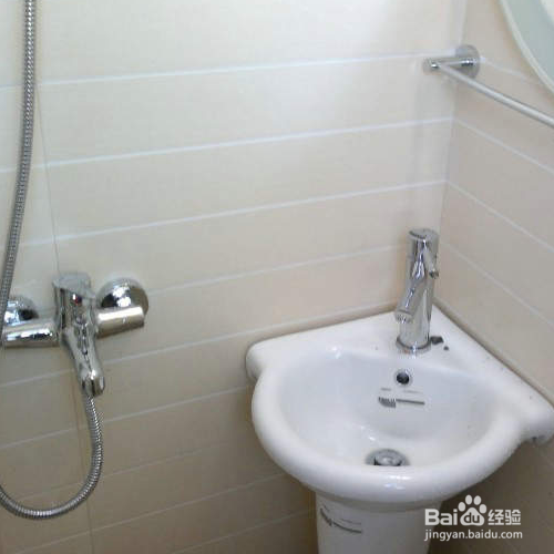 厕所小怎么装修 ？