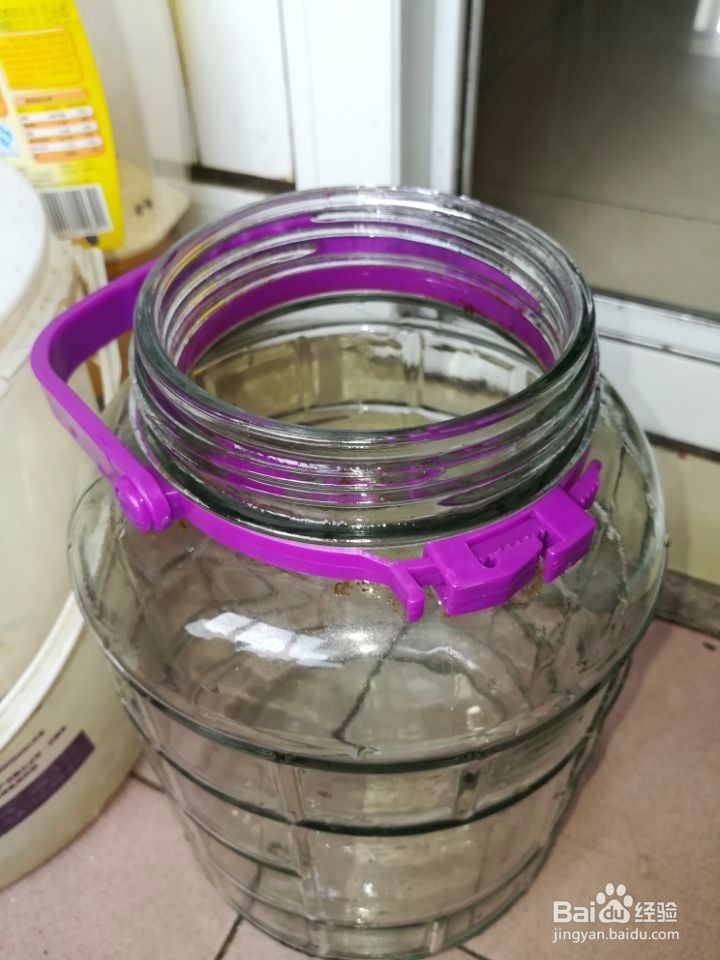 鸡蛋腌制过程中水有些发臭怎么办？