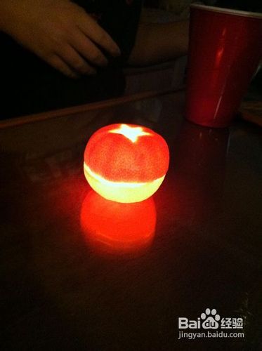 如何使蜡烛的橙色