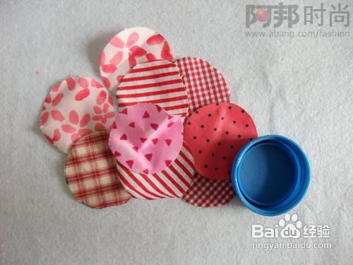 碎布巧利用之制作装饰小yoyo