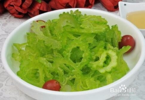 新鲜芦荟的吃法 能清热凉肝泻下通便