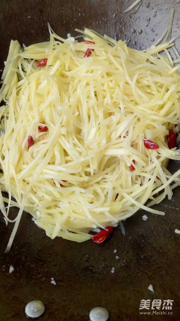 醋溜土豆丝的做法