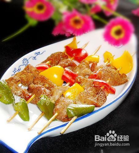 肉片串起来烤着吃-----彩椒烤肉串