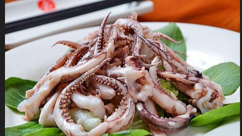 鱿鱼须方锅里水煮变小什么原因