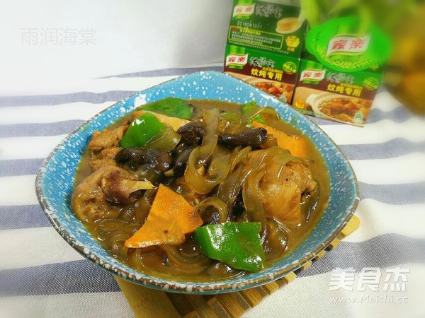 鸡肉宽粉炖红蘑