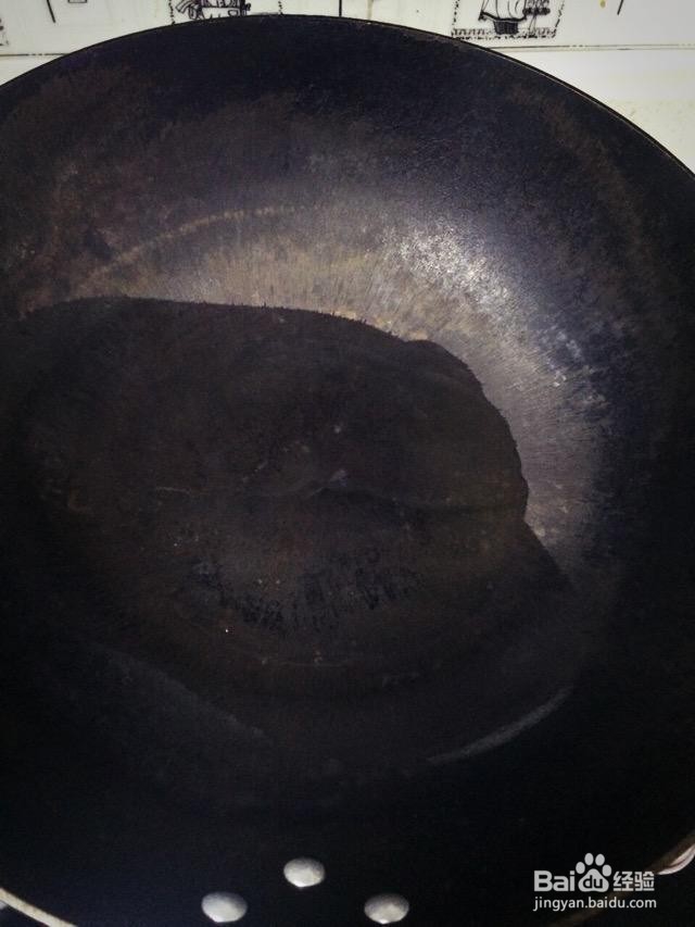 分享自己制作苦荞小米粥的做法。