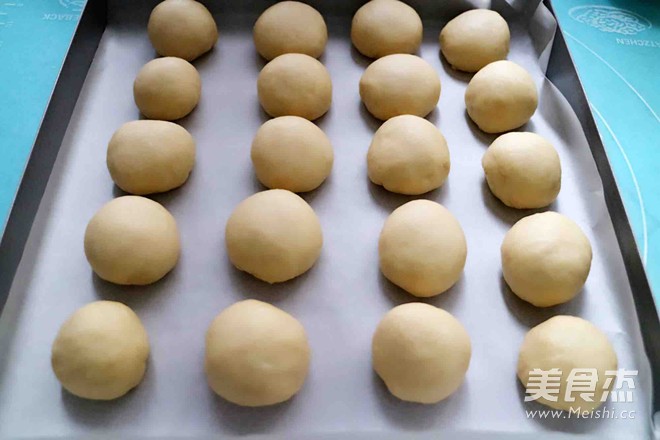 牛奶小餐包的做法