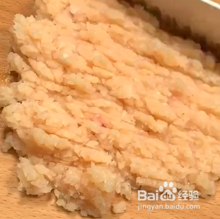如何做鸡胸肉丸子呢