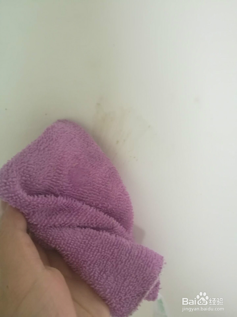 家里的石灰墙脏了该怎么办？