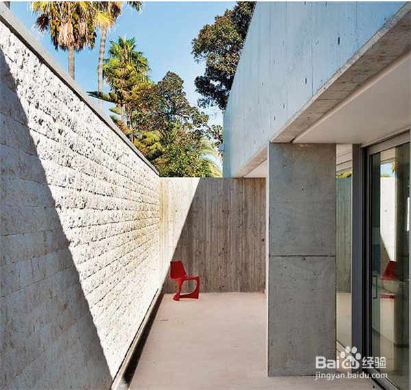 如何与外国人相处?