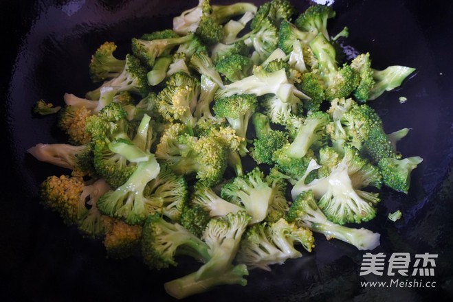 蒜蓉西兰花虾仁