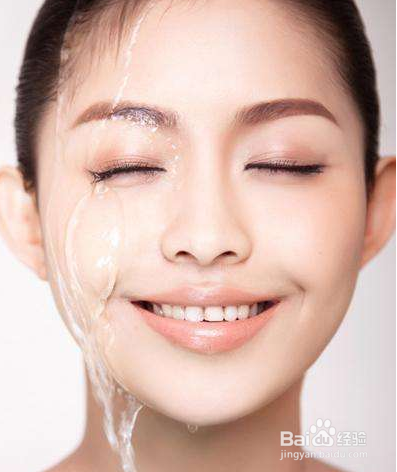 夏季如何补水？