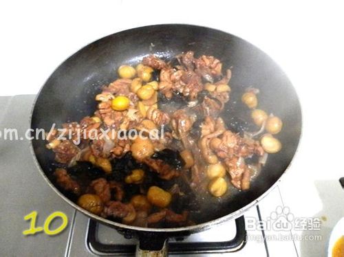 春季一道不可不尝的养生菜——栗子木耳烧鸡