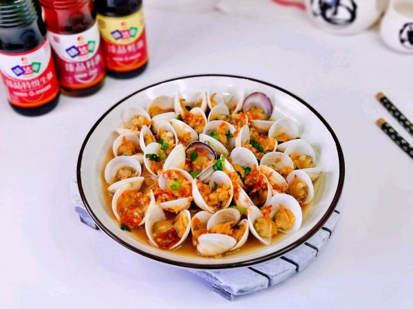 蒜蓉蛤蜊蒸金针菇