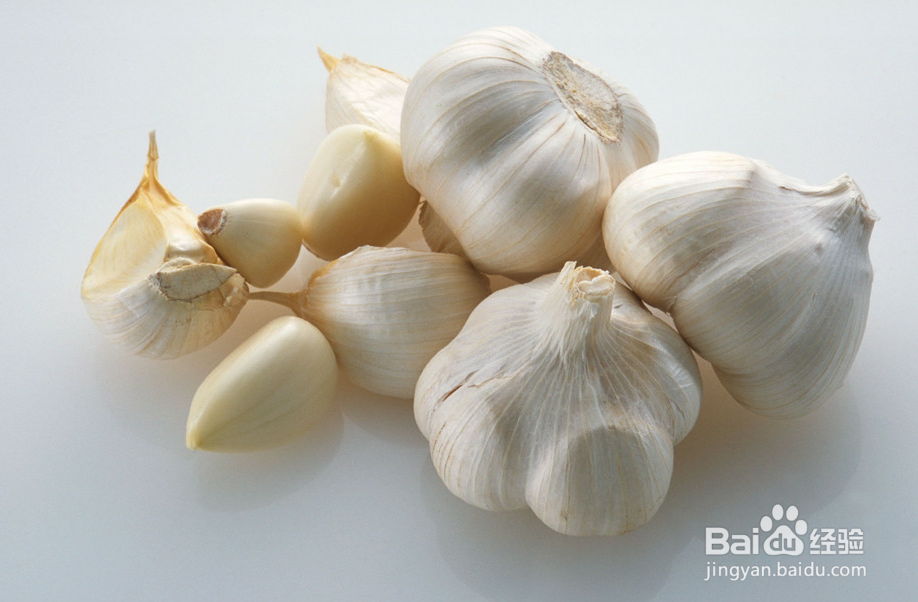 我的脚有脚气,很臭!怎么办?