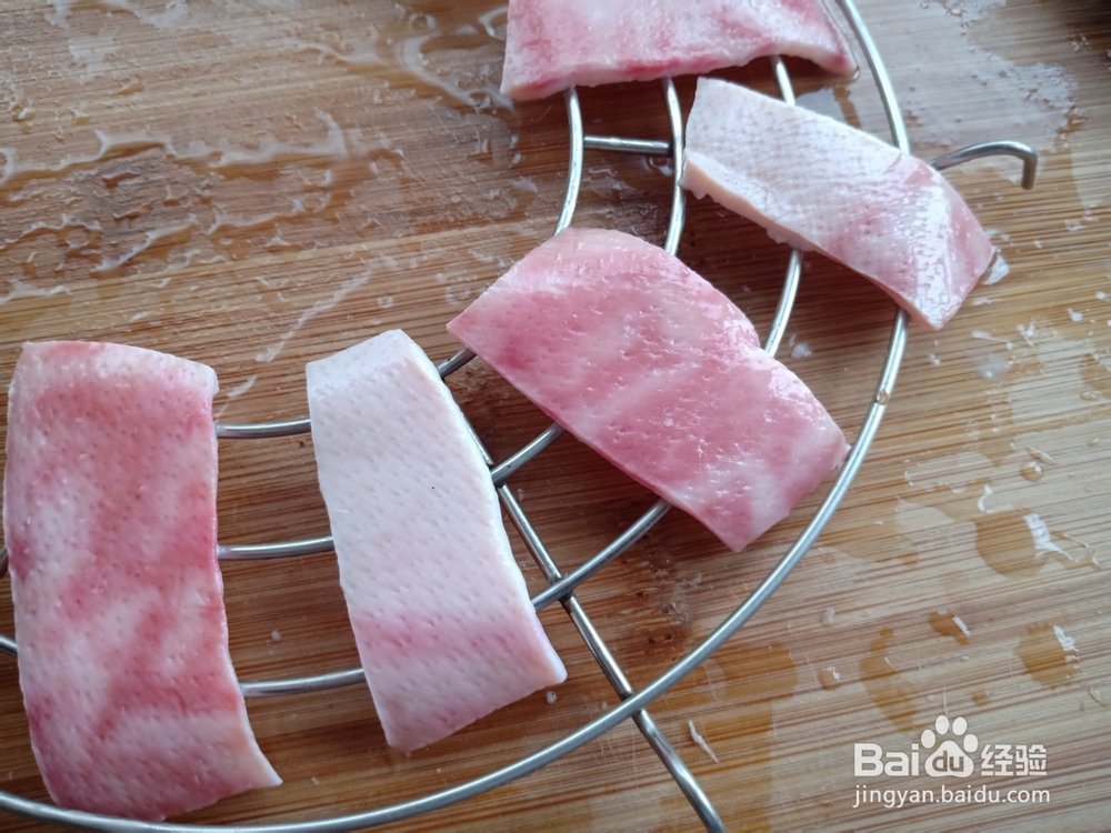 怎样油炸猪皮膨胀又脆