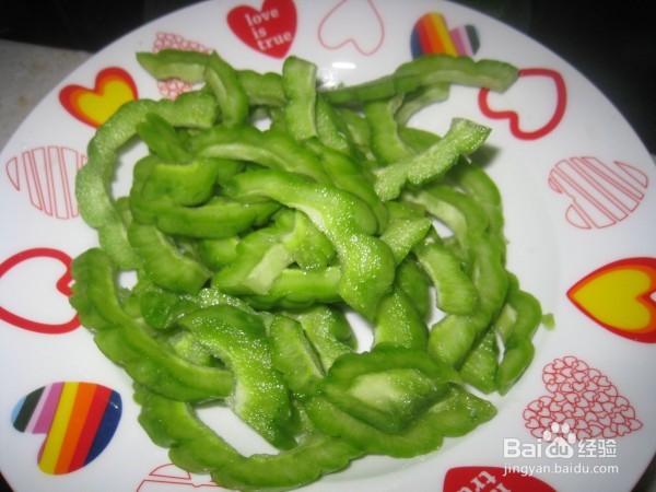 豆豉虾仁炒苦瓜的做法