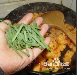 帮你抵抗辐射侵害的一道菜——西红柿炒馒头粒