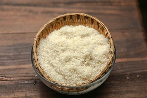 茶泡饭团配红油泡菜的做法