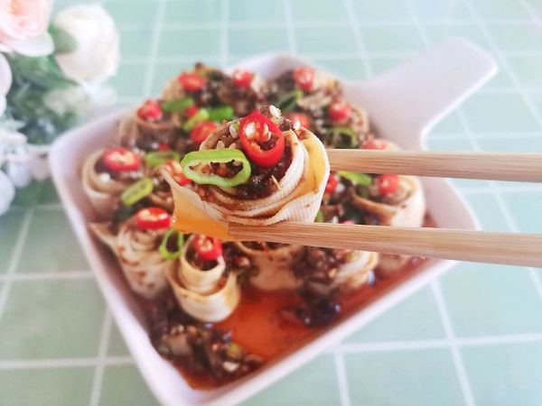 #福气年夜菜#香辣豆皮卷