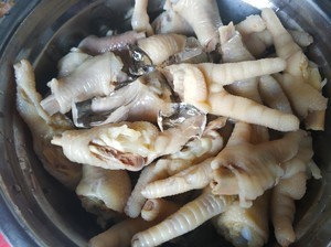 沙姜鸡脚的做法