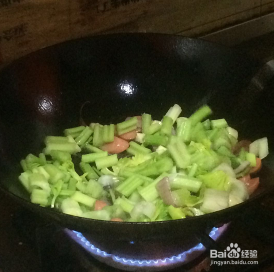 2018炒菜之芹菜炒火腿的家庭做法
