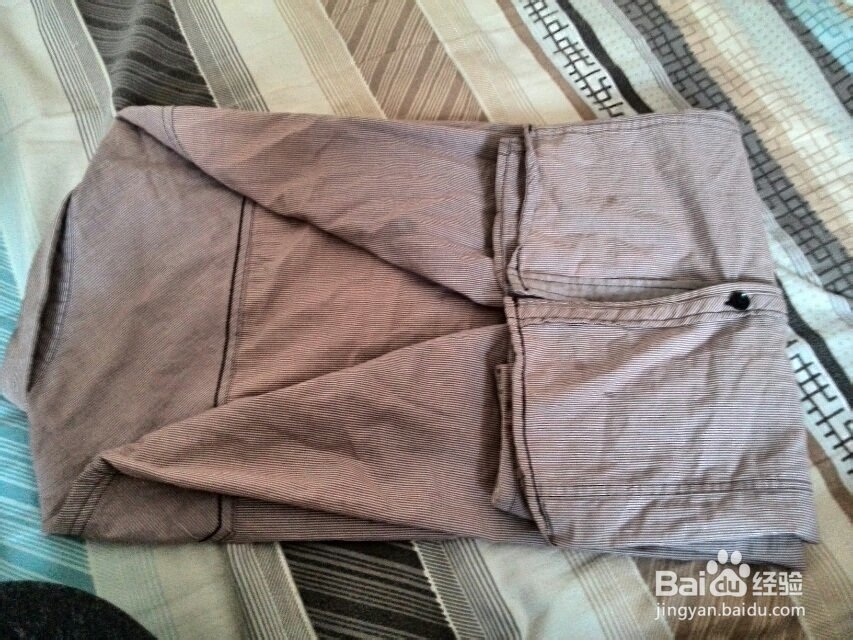 如何简单折叠衬衫