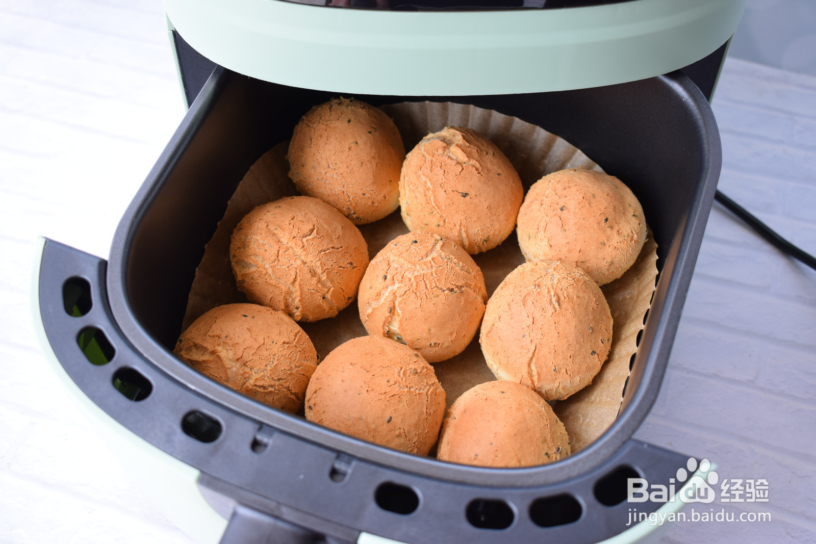 黑芝麻麻薯包空气炸锅版的做法