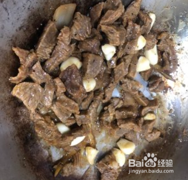 超级好吃下饭的彩椒牛肉粒