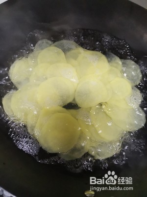 土豆生芽应该怎么处理还能吃